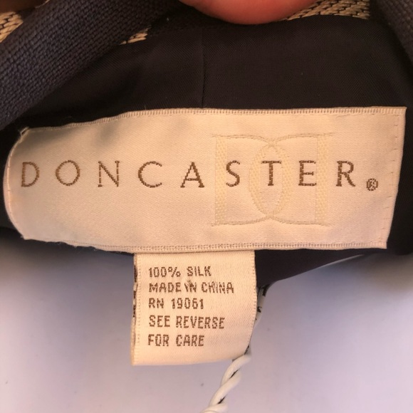Doncaster 100% silk black/tan blazer size 8 - Picture 8 of 8